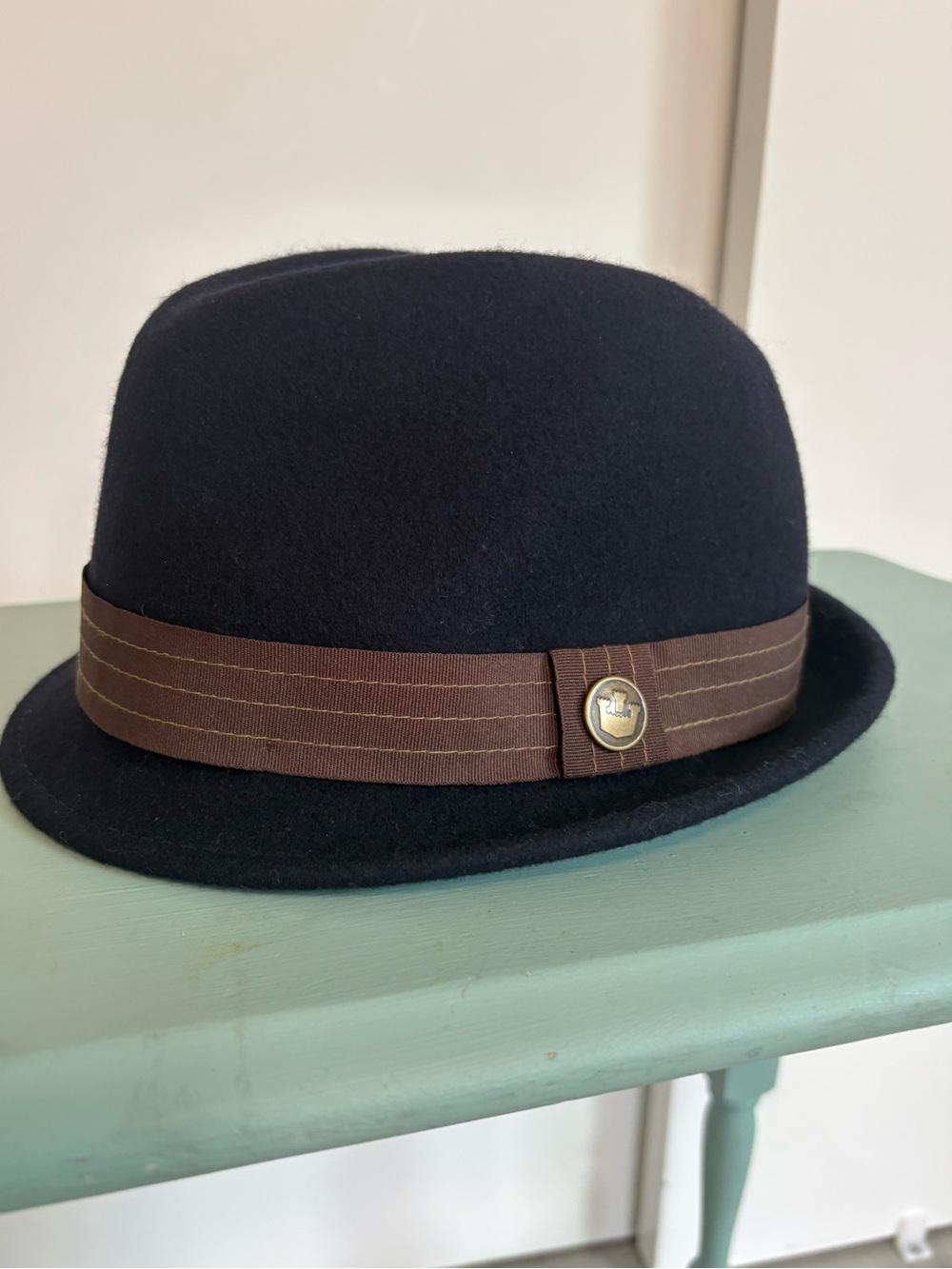 Goorin Bros Good boy Wool Felt Fedora in Navy Blue, sz large, good condition
